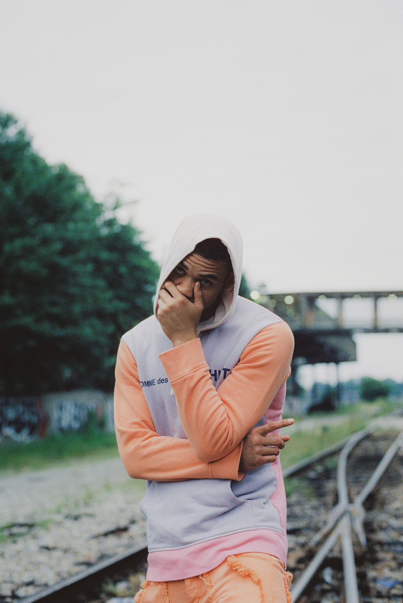 Z6SAINT's tweet photo. PR💙BLEM CH💙LD OUT NOW

LIVE PERFORMANCE OUT NOW LINK BELOW

https://t.co/nlHK7UsFqH

#BOUNCEBACKBABY #BOUNCEBACKMUSIC https://t.co/hw4DN1EbvM