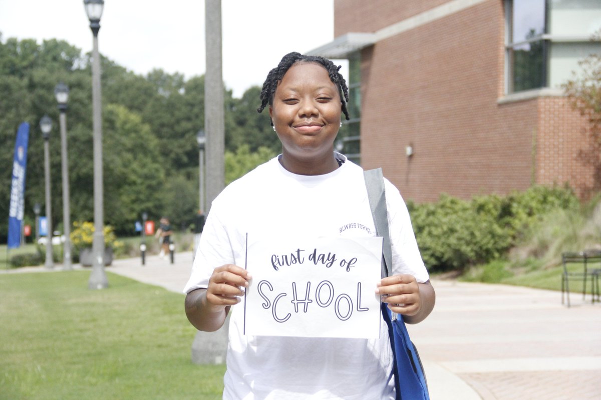All 😀 for the first day of school!

#WeRunTogether