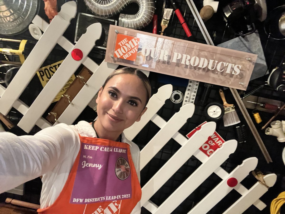 H0523jennifer's tweet photo. “It’s the purpose, not the position” 

HDU has been an eye opening ✨ awesome experience that took me out of my comfort zone and got to meet some outstanding ASM leaders. Thank you HDU and Ann-Marie for taking time out of your day to spend it with us 🤍💎 https://t.co/8tmarkahh3
