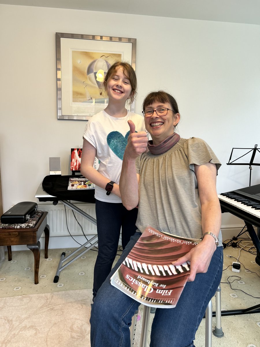 misstmusicteach's tweet image. Lovely Olivia and I stopped for a quick hello photo during her 5th keyboard lesson.
She's doing so, so well.
Keep up the good work.
#music #keyboardlessons #kidderminster