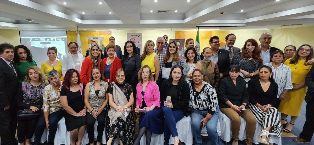 MaluMicher's tweet photo. Agradezco a #Monumex y #AECHAC por esta reunión para platicar sobre la situación del país. https://t.co/iEiNmGFw7q