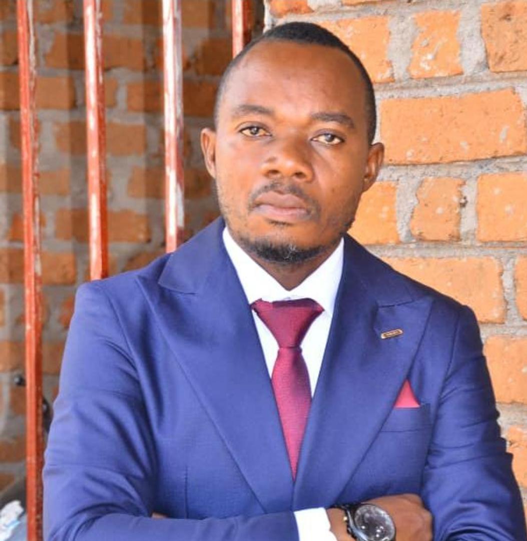 BagalwaMbaka's tweet photo. Avec une jeunesse consciente pour accompagner l'honorable JAKSON NDAGANO à la députation nationale pour son bien être.
Demain sera meilleur pour la jeunesse congolaise https://t.co/vxonzZuvCX