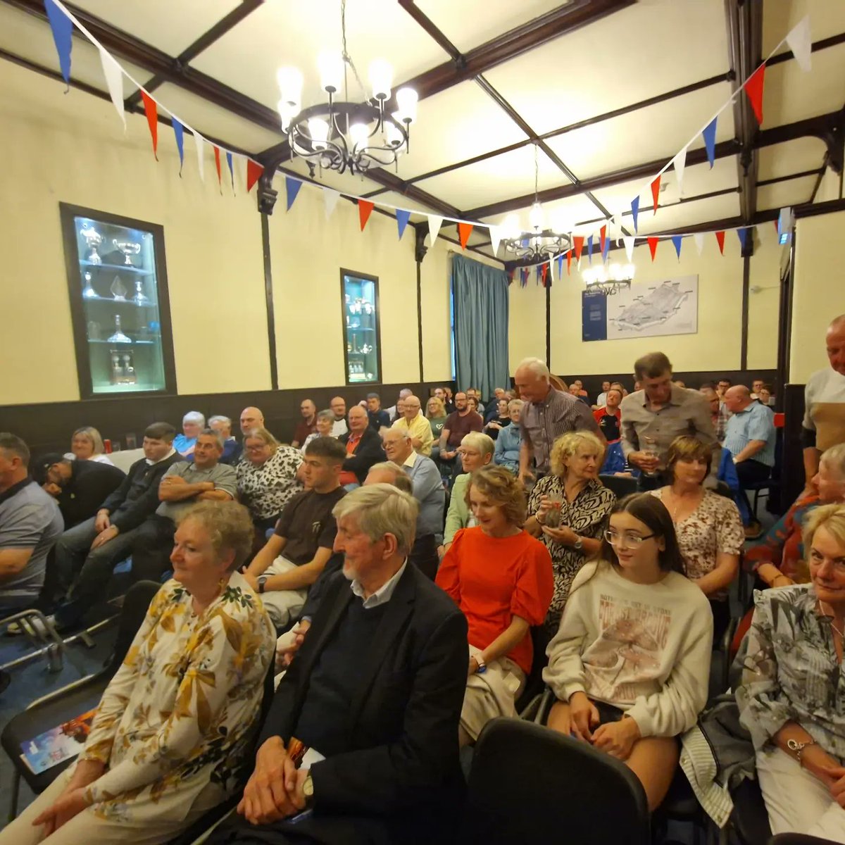 fobakesbadly's tweet photo. Tonight, as part of the Maiden City Festival, we had the delightful pairing of Tim McGarry and Dr. David Hume diving deep into the period of the siege and the ever-controversial Lundy. @Tim_Mc_Garry
@UlsterScotsAgen
#MaidenCityFestival #TimMcGarry #DrDavidHume https://t.co/8DQIGgsc7u
