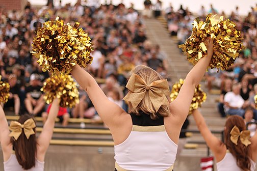 It's New Transfer Student Orientation day, and the start of Prairie Wolves Welcome! Hello New Transfer Students! #YipYip #NWUTransferPride