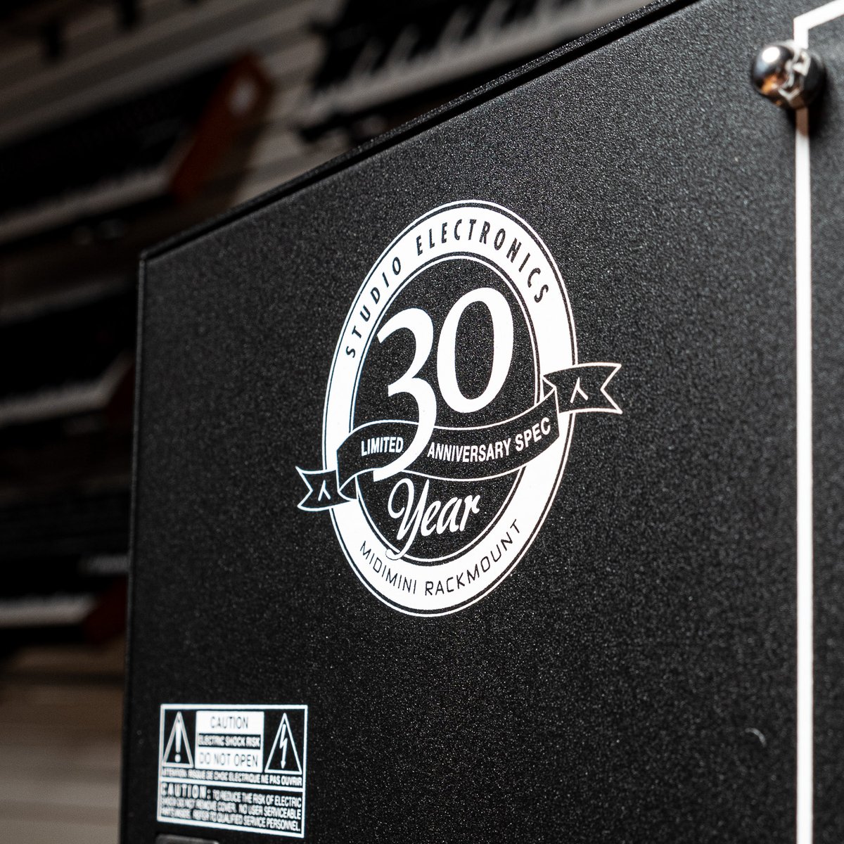 ChicagoMusicEx's tweet image. The Midimini was the first Studio Electronics synthesizer built from scratch. The brand-new features make it a sensible choice for immaculate synth bass and lead lines. bit.ly/3OtMiFa
.
.
.
.
#chicagomusicexchange #chicagosynthexchange #studioelectronics #synthtalk