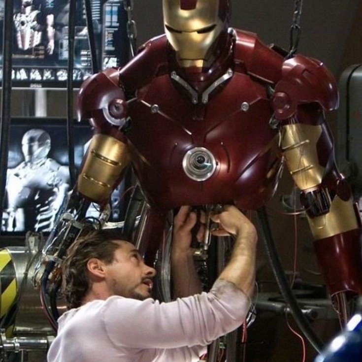 tonyapologist's tweet photo. the mechanic https://t.co/GW53LKwQdY