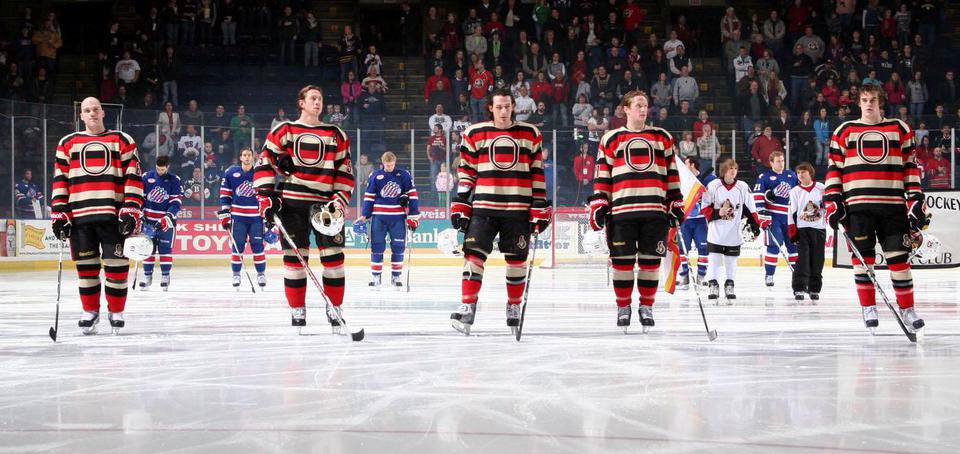 Matty_In_Perth's tweet photo. If the @Senators decide against bringing back the =O= 3rd jerseys from 2011-16, I’d love for them to use these jerseys that the Binghamton Senators wore back in 2001 when they beat the Rochester Americans 2-1. #GoSensGo #Sens #BringBackTheO https://t.co/AK27eFIYKi
