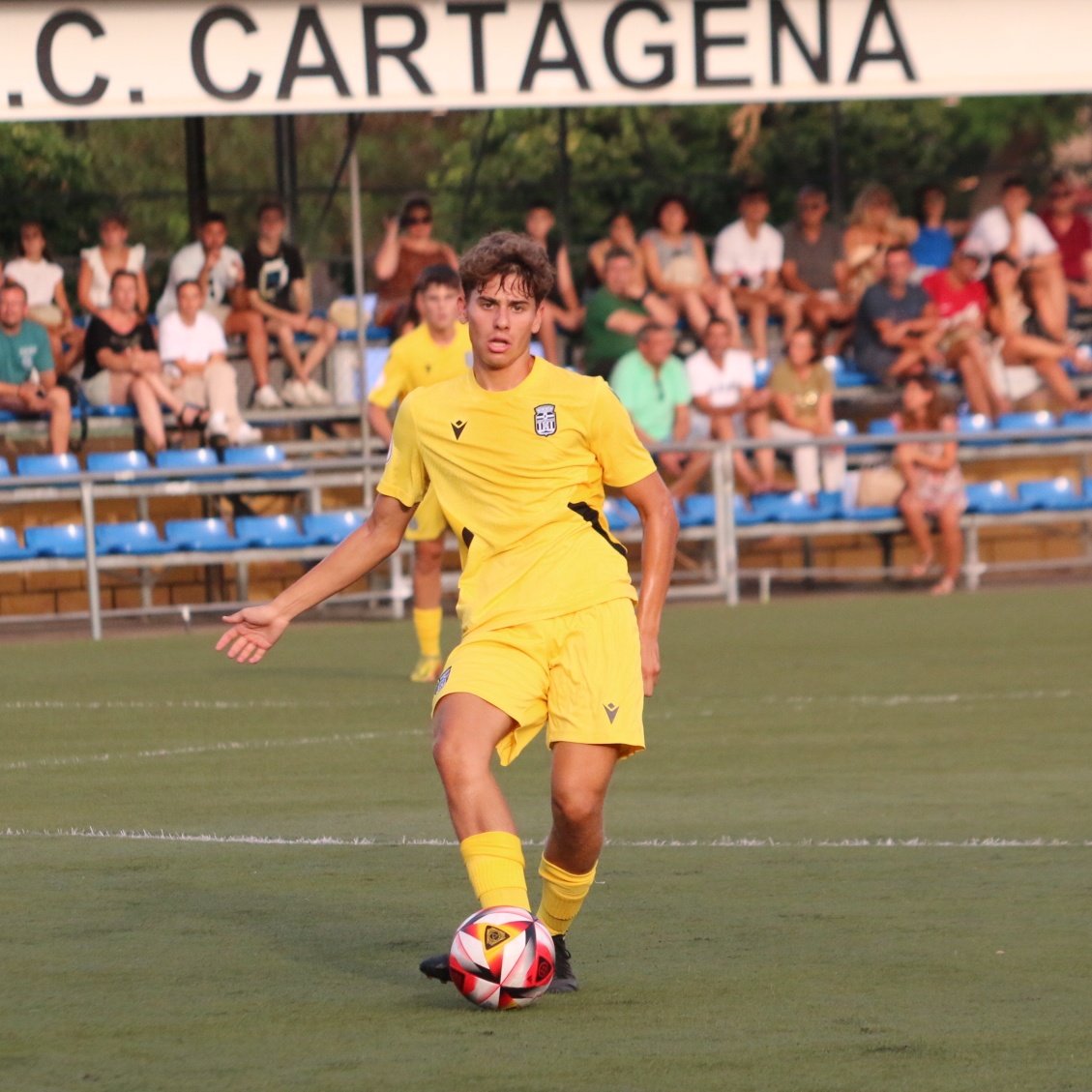 FCC_Cantera's tweet photo. JUVENIL A | 1-0 | FINAL

Buenas sensaciones de nuestro #DivisióndeHonor en su estreno de pretemporada frente al @ADMLorqui 

El gol de Kylian fue suficiente para arrancar con victoria.

#CanteraAlbinegra https://t.co/z3Cn6nTPXq