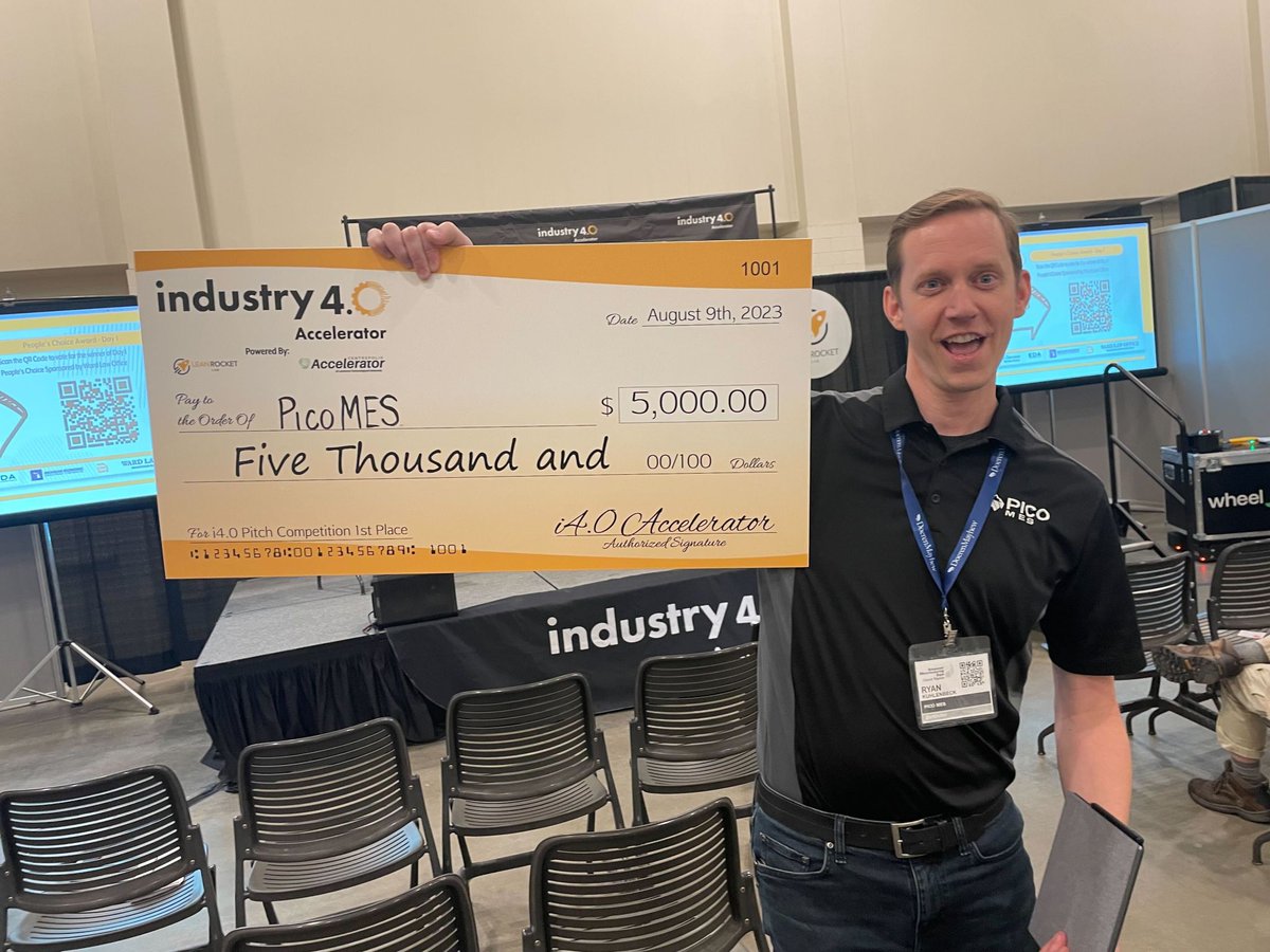 MESbyPico's tweet photo. Congratulations to our own Ryan Kuhlenbeck for winning the pitch competition this morning at the #AdvancedManufacturingExpo 🎇!

Thank you to the judges, and thanks to Industry4.0 Accelerator for organizing such a great event! #manufacturing @MIManufacturers https://t.co/Zto3zaU27V