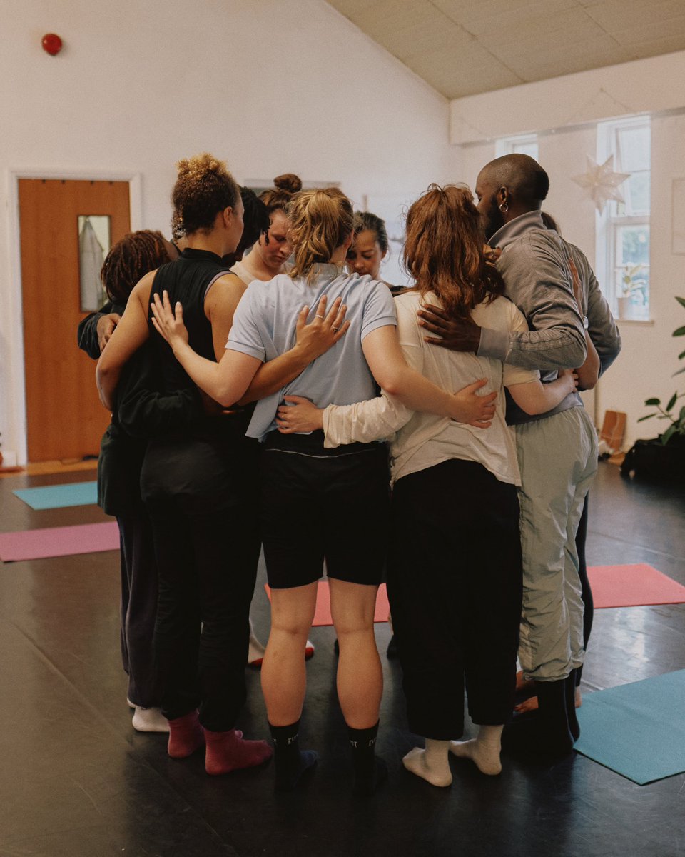 Nadia Iftkhar tweet media