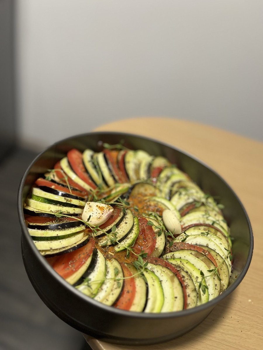 maxnell8's tweet image. 