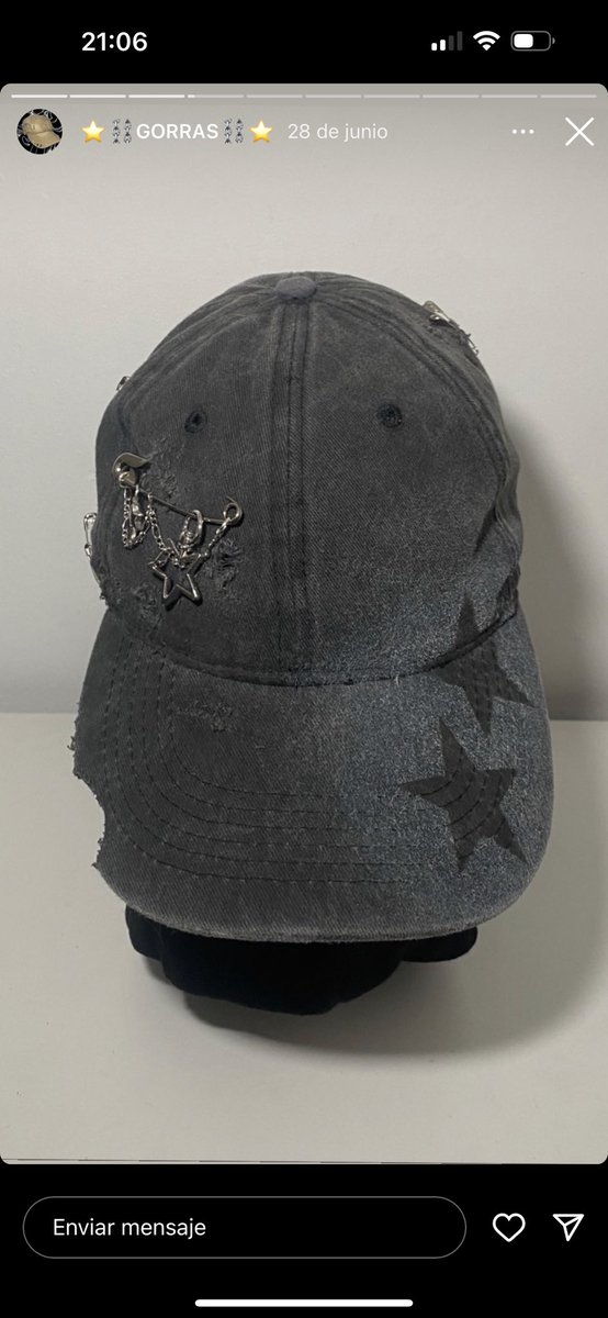 pedramateos's tweet photo. gorras del perfil de su marca!! https://t.co/XUKVhLvsw4