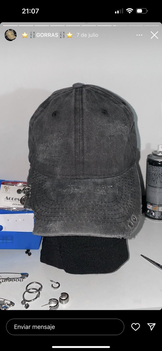 pedramateos's tweet photo. gorras del perfil de su marca!! https://t.co/XUKVhLvsw4