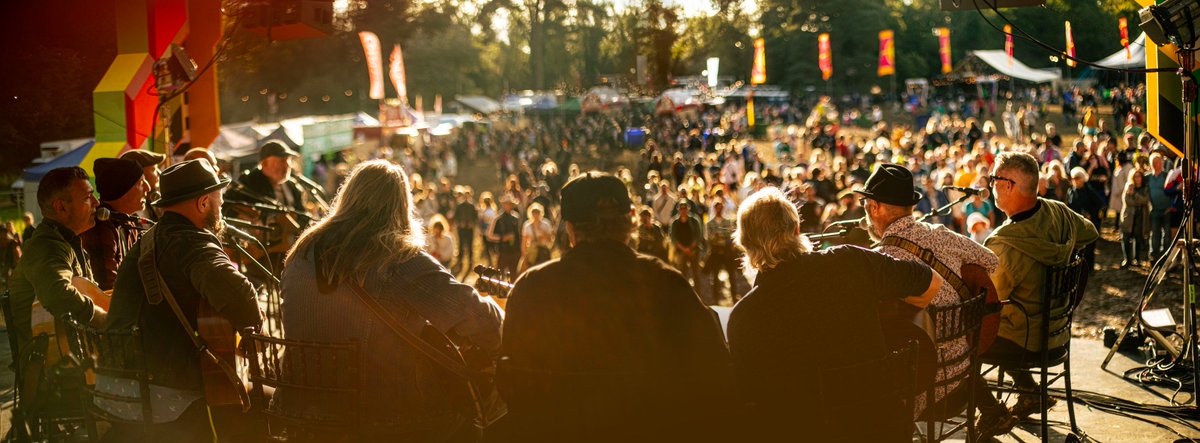 WHGuitarClub's tweet photo. Amidst life's fleeting moments, unforgettable moments with friends like this weave memories that will live on forever. 🤘🏼
@ATNfestival
#ATN23 https://t.co/wQ5WeMd8nm