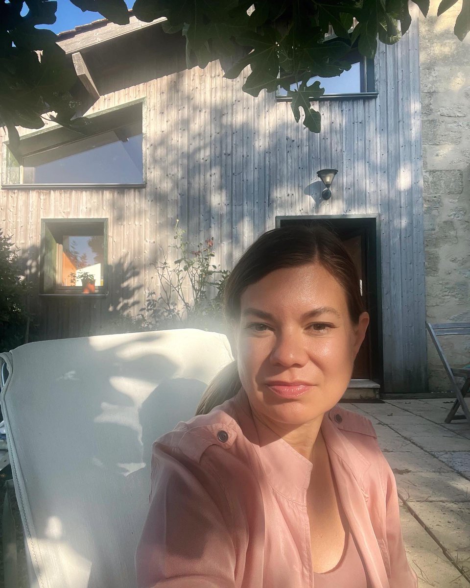 goldennotebook's tweet image. J’adore mon gite! 💗
Enjoying my French immersion course with lifeinfrench-bordeaux.com immensely

#immersioncourse #FrenchCourse #FrenchLessons #frenchlanguagecourse #FrenchImmersionCourse #FreshImmersion