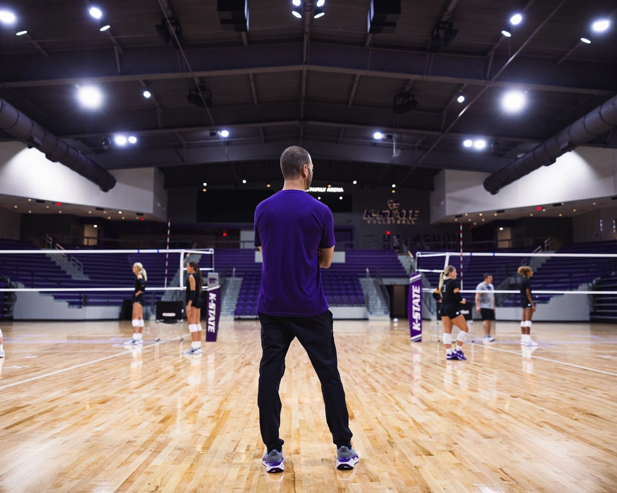 KStateVB's tweet photo. Time to compete 

#KStateVB https://t.co/JO4Ks35jl5