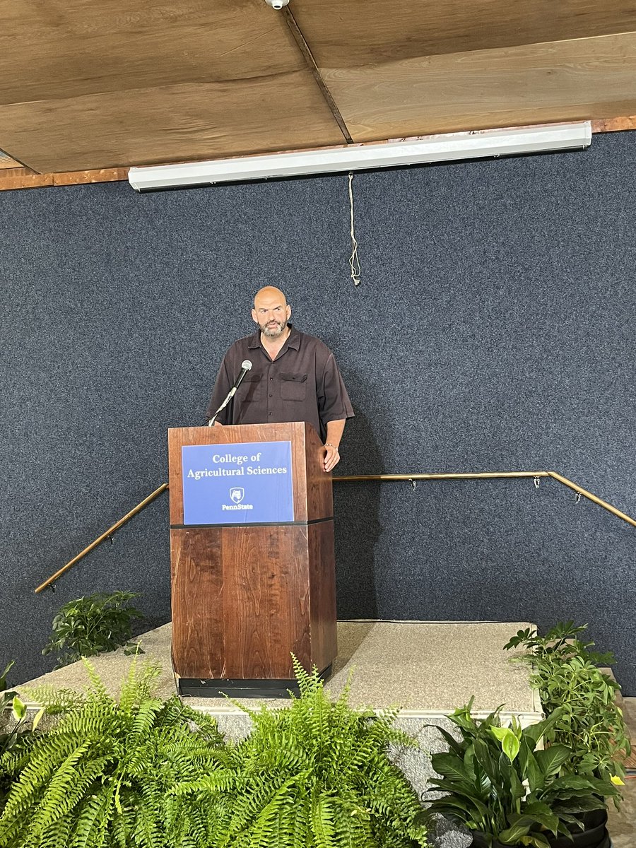 SenFettermanPA's tweet photo. It was an honor to visit Penn State's @agsciences Progress Days to speak about our work for farmers &amp; rural communities in the Senate, especially the upcoming Farm Bill. 

We need a Farm Bill that works for ALL farmers across the commonwealth. https://t.co/tJHPCDascv