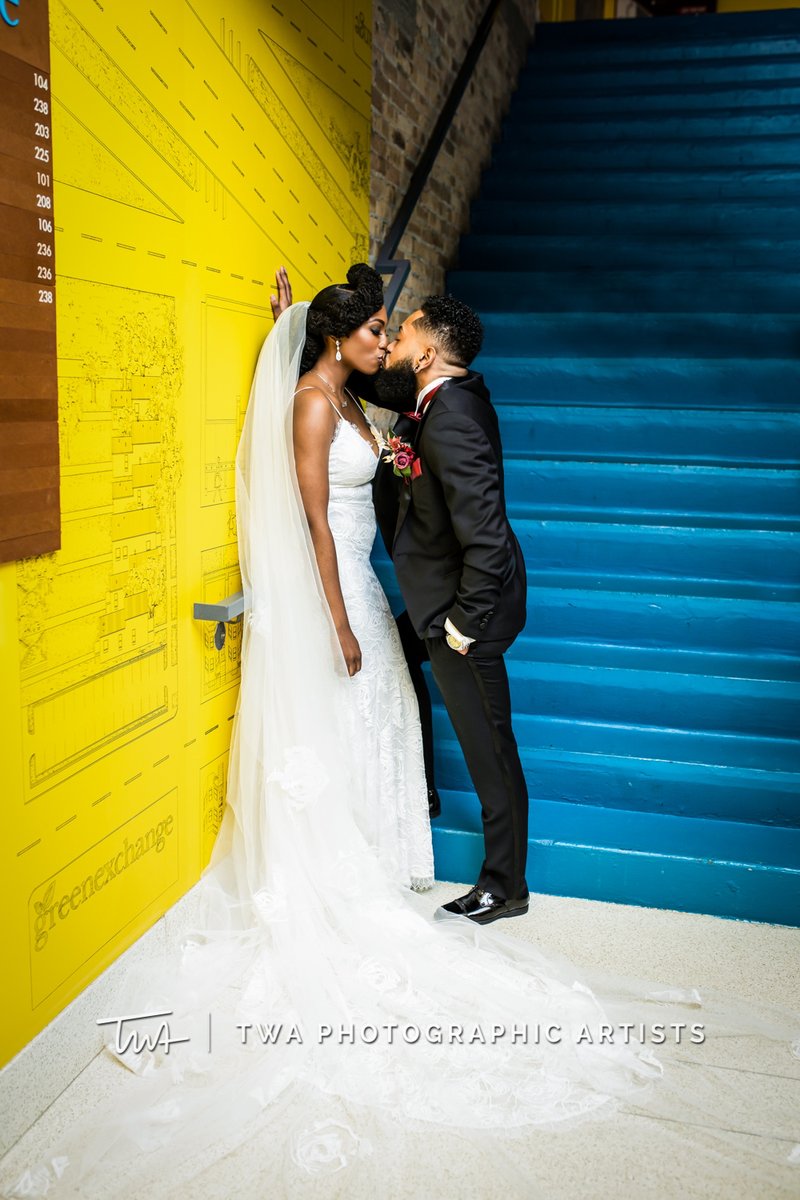 EventsCrw's tweet photo. Wedding Crush Wednesday: The Gonzales  Wedding that took place March 2022 at Greenhouse Loft in Chicago, IL 😍💍👰🏽👨🏽‍⚖️ ❤️😍 #WCW #views #weddings #bride #bridal #weddingplanner #lgbtqwedding  #destinationweddings #plan #chicagoweddingplanner #instalove #florals #chicagoevent https://t.co/kzg2QsDmoa