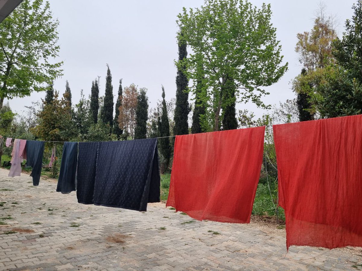 kendirhemp's tweet photo. The silk threads are then spun and woven into fabric. Due to the nature of the production method, ahimsa silk is often less smooth than conventional silk, but @Vanara_Co community appreciates its unique texture and ethical production approach while protecting biodiversity. https://t.co/gKsfreM0lT