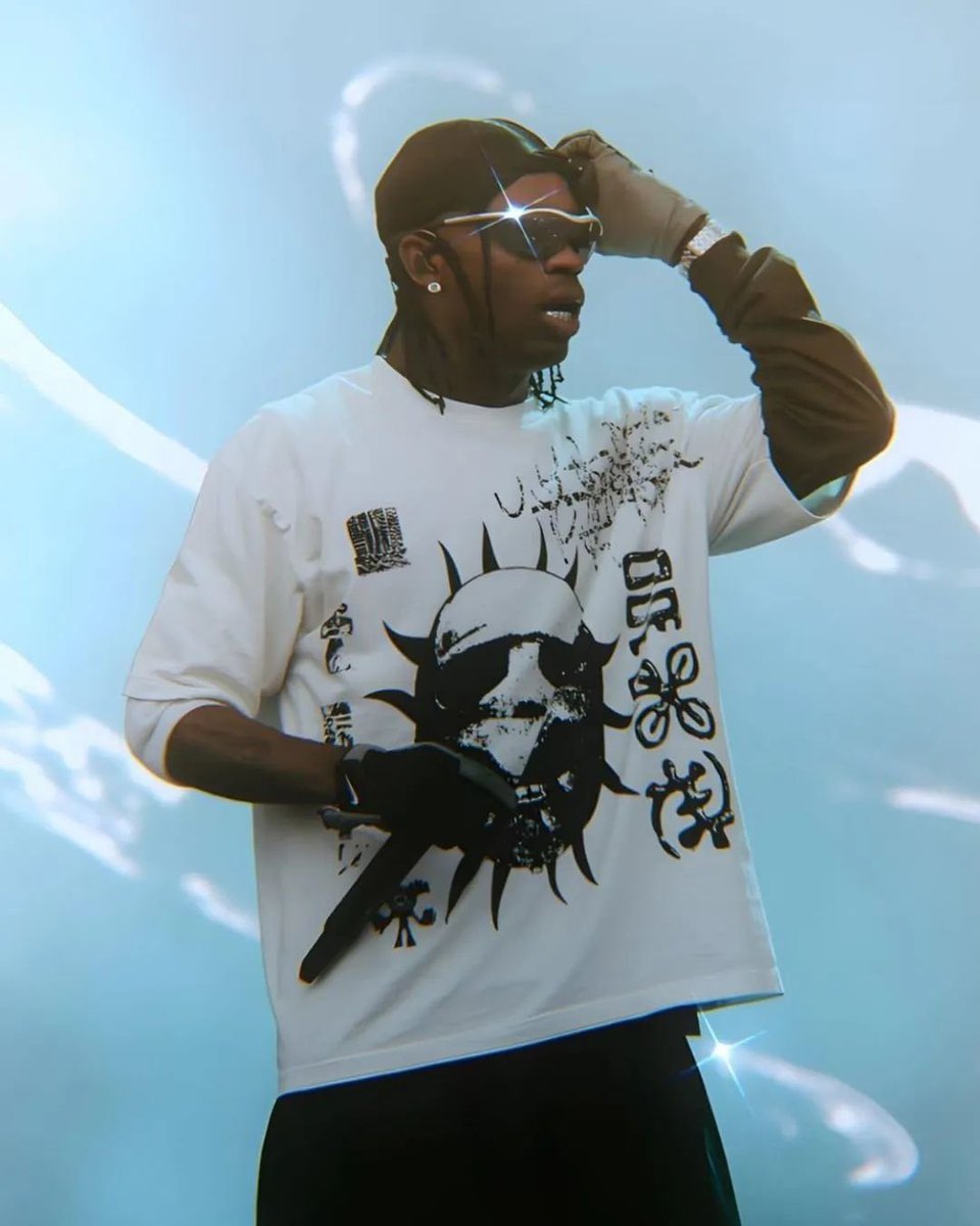 HipHopAllDay's tweet photo. Travis Scott has surpassed 70 MILLION monthly listeners on Spotify for the 𝗙𝗜𝗥𝗦𝗧 𝗧𝗜𝗠𝗘 in his career, becoming only the 𝟮𝗡𝗗 𝗥𝗔𝗣𝗣𝗘𝗥 to 𝗘𝗩𝗘𝗥 achieve this 🔥🤯

UTOPIA taking him to heights he’s 𝗡𝗘𝗩𝗘𝗥 seen before. 𝗟𝗔 𝗙𝗟𝗔𝗠𝗘. https://t.co/kxYwuFQKsc