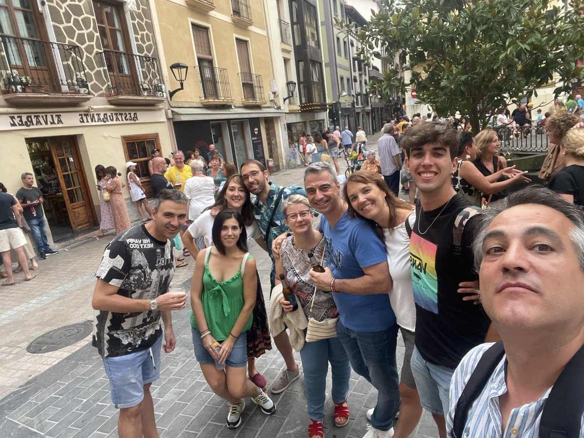 spainopenbrass's tweet photo. La familia Open BRASS está en Deba!

Mañana Jueves 10 estaremos tocando en la iglesia de Deba (Guipúzcoa) a las 20:00! Y qué bonita es la iglesia!🤩

Además, el 14 de este mismo mes, nos vemos en Villar de Cañas (Cuenca) a las 19:00hrs😇

🥳🎺🎹🥁
.
.
.
#openbrass #spainopenbrass https://t.co/irXh4qjXyZ