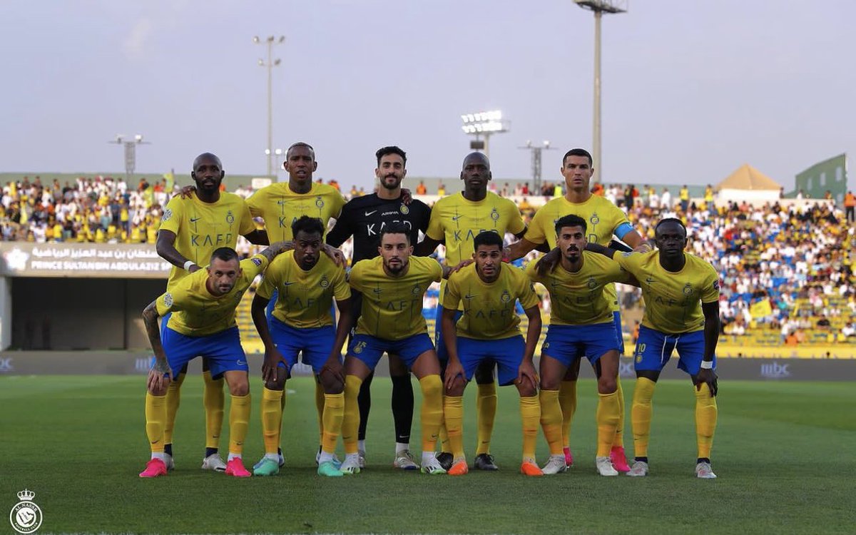 Nalaqidi's tweet photo. لا تحاول شرح ذلك لأنه لا توجد كلمات ، فقط عش هذا الشعور واستمتع به. نحن في النهائي يانصرويين 💛💙👏🏻 @AlNassrFC https://t.co/LSIGyKOjJr