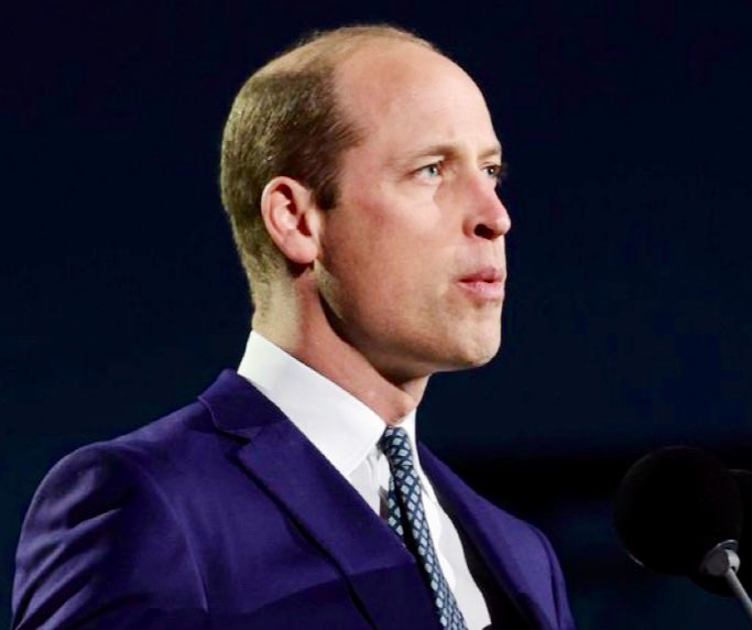 Canellelabelle's tweet photo. Today, it is clearer why there've been so many attacks on Prince William & his Marriage: He is CONSISTENTLY respected & liked around the world and has had a steady popularity for 41 years. He was 2nd to HMTQ and now is first. He is the antimonarchist nightmare: A Caring Man of Integrity🤭#LionofWindsor