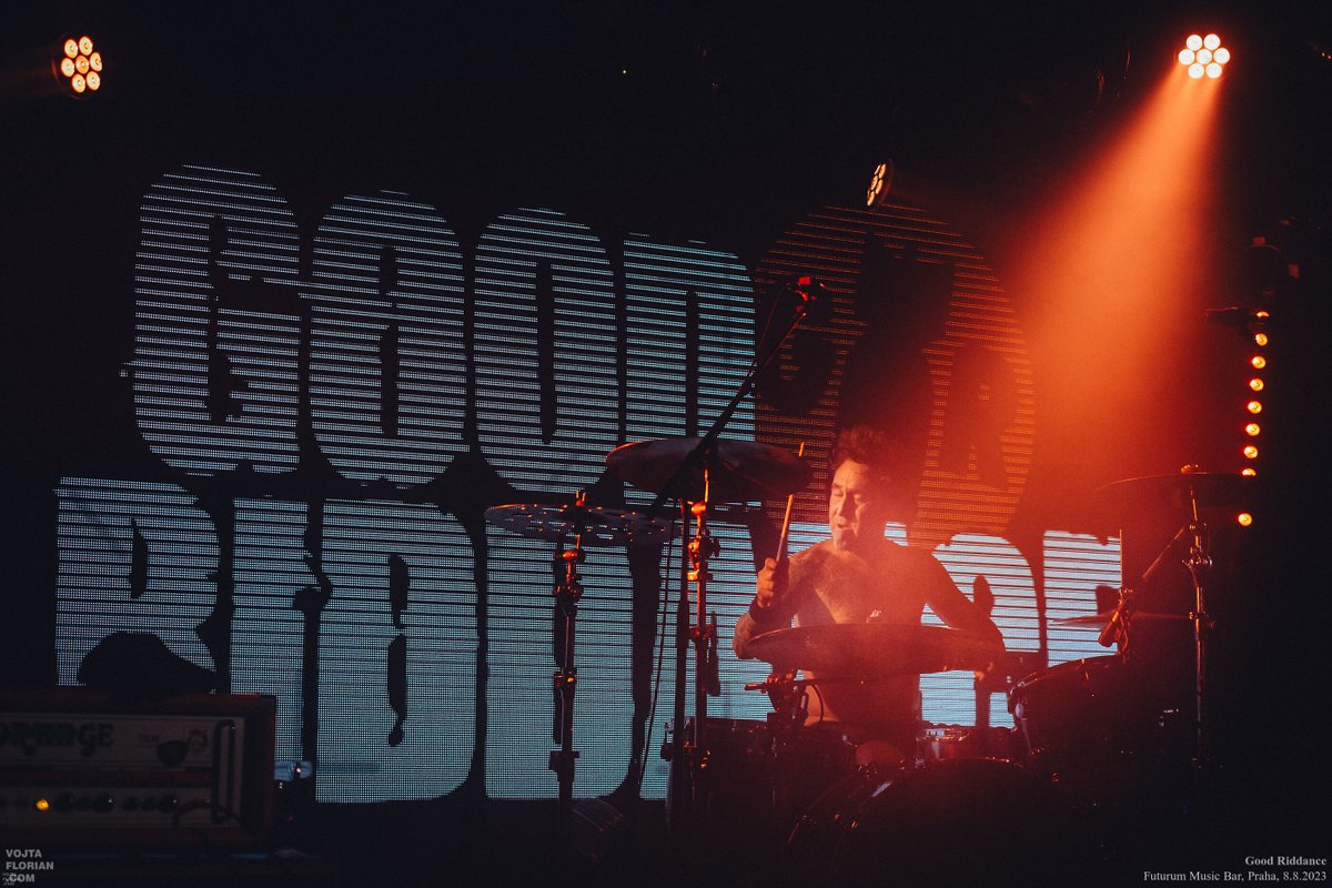 Huggi's tweet image. #photoreport @gr_punk 8.8.2023, Prague vojtaflorian.com/2023-08-08-goo… #GoodRiddance