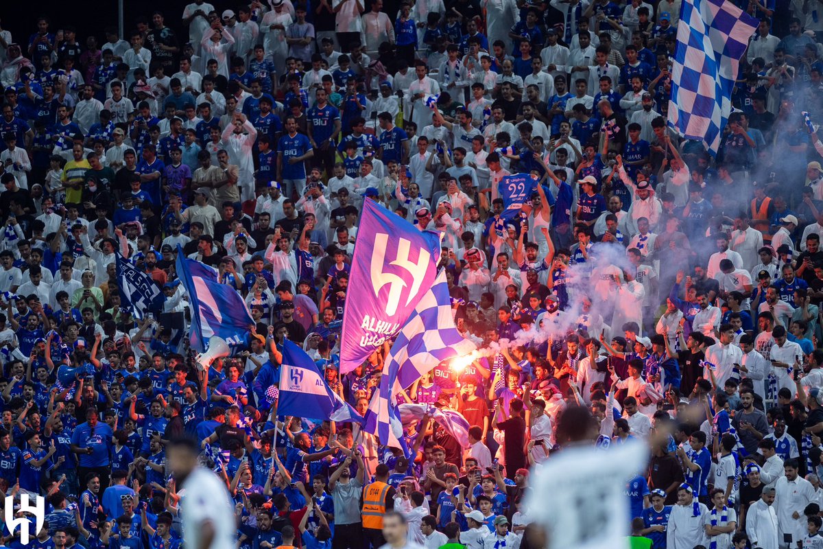 lilrlir's tweet photo. الهلال .. وصيف العالم وملك اسيا 
يعلنها بعشرة لاعبين
وثلاث اهداف بشباك الشباب
الهلال نادي عظيم يستحقّ الشكر 💙 https://t.co/kLp64nGz13