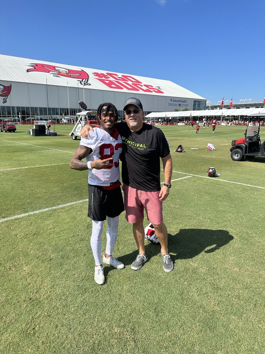 I’ve been hearing a lot of good things about our client Buccaneers WR Deven Thompkins..but WOW was he impressive in person..so Proud @GrandmasterDT @Buccaneers @municipal_co @AJVoelpel @rhionasullivan