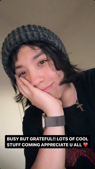 solarkarii's tweet photo. quackity is so androgynous , he's like if a man and a women had a baby https://t.co/Rs02j0xmQ2