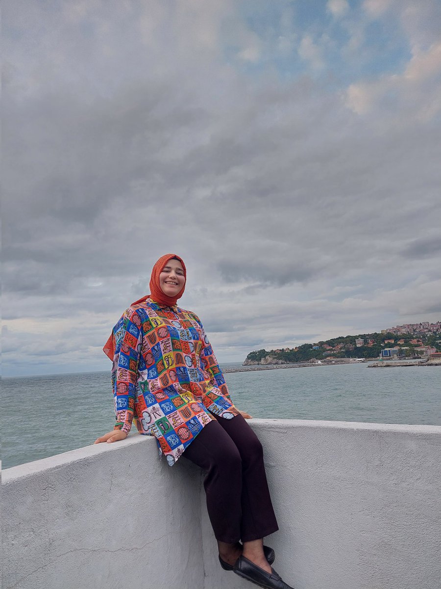 busderlerbazen's tweet photo. Dedim bu dünya ne garip handır
Dedi sabret imtihandır 🧡 #sabreden #derviş #misali #GeceyeBirNot https://t.co/rrey33TV9Z
