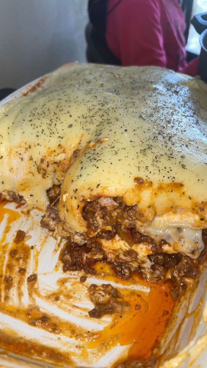 food_porn17's tweet photo. Lasanha https://t.co/mNQPcYiNvQ