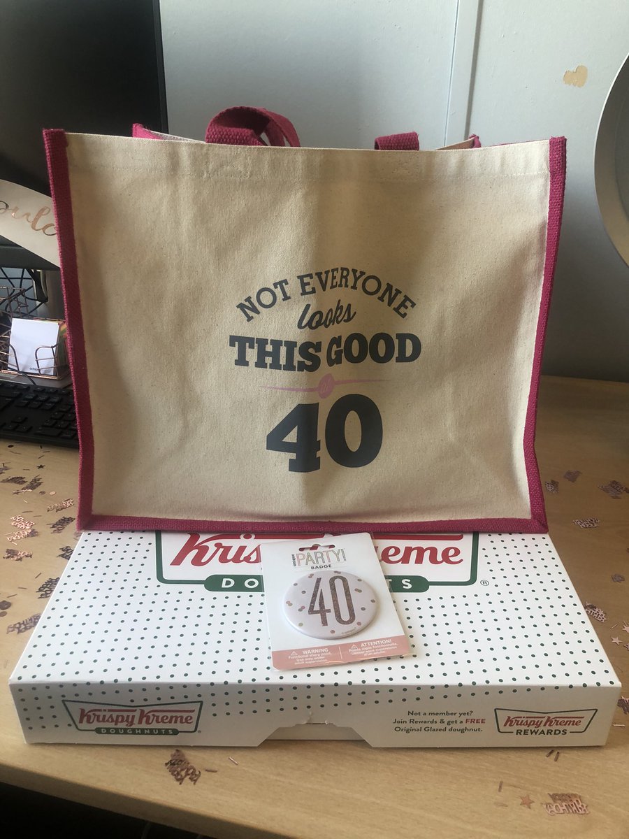 AnneFra49807064's tweet photo. My last day at work in my 30’s made special 🥰 https://t.co/FuOtE9q5CB