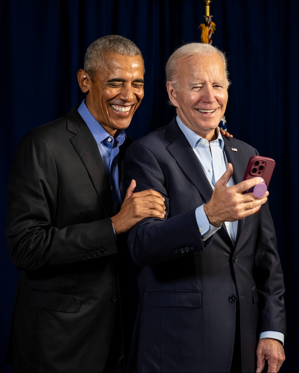 JoeBiden's tweet image. You and a guest could win a trip to meet @BarackObama and me.   

Donate today for a chance to win: joe.link/meetandgreet