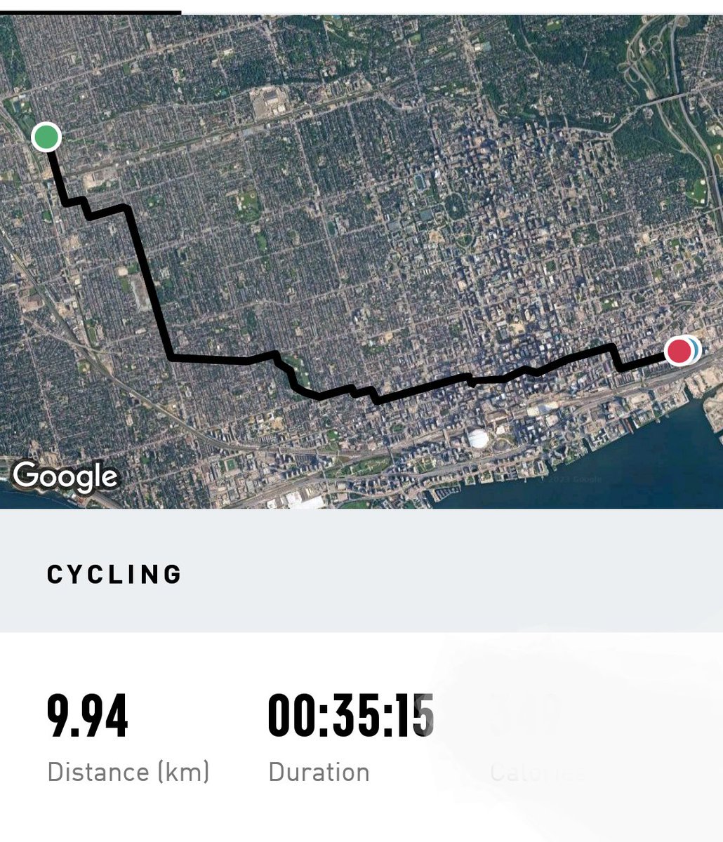 mjrichardson_to's tweet photo. Easy 10 KM afternoon #Ebike ⚡🚲 trip from Foundry block at Lansdowne & Davenport down to the @DistilleryTO district at Mill & Parliament via @BikeShareTO.
Faster, cleaner, cheaper -- and more dependable than TTC or Uber when crossing #TOCore... plus easy, free parking docks..! https://t.co/5hlqDpXN7m