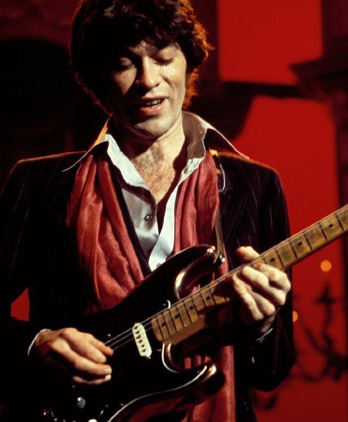 lonesomesuzie18's tweet photo. I can't believe Robbie Robertson is gone. It's a huge loss for the music industry. Rest in peace, beautiful and talented Robbie. ❤️ https://t.co/cbajBuF29R