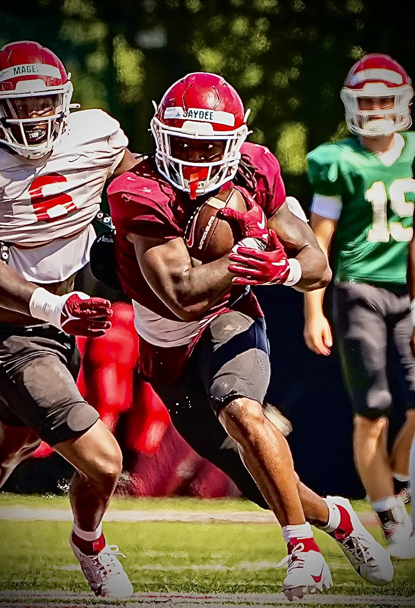 Why do we CHIN the ball @Temple_FB? For the LOVE of our BROTHERS! #TempleTUFF #Trust #Unselfish #Family #Finish