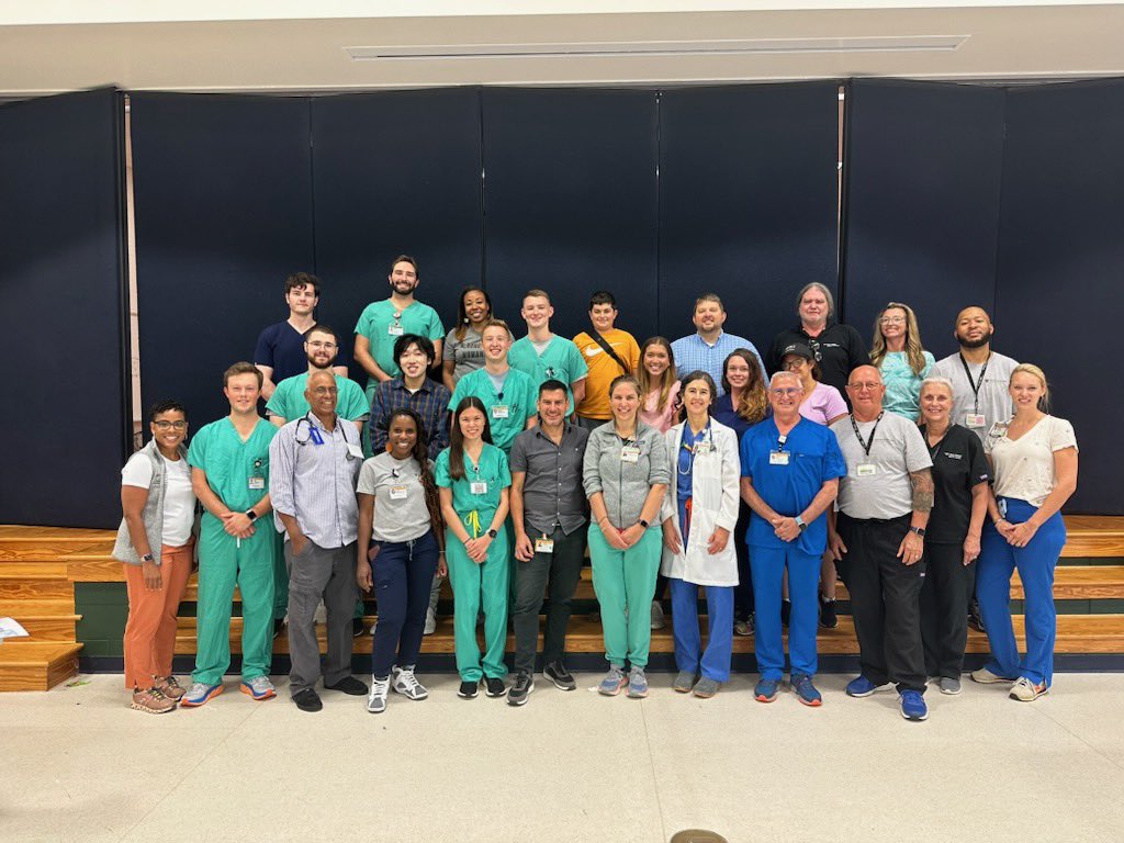 KhannaAshishCCM's tweet photo. What a great team @WakeAnesthesia and the clinical research squad ( research RNs + technicians) who volunteered for DEI efforts led by our own @AmberBrooksMD !!!!! https://t.co/cvoG264DBK