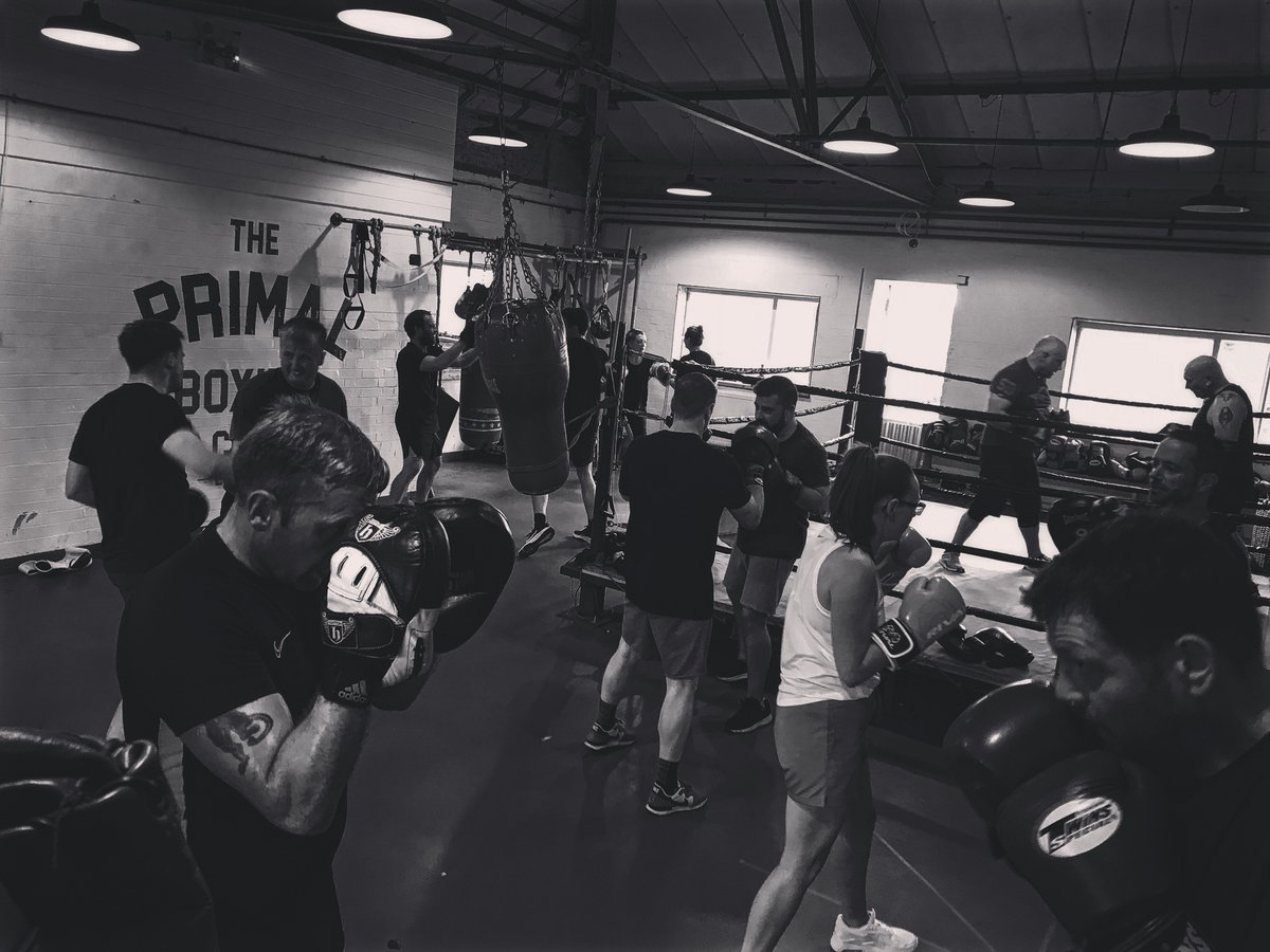 Primal_studio's tweet photo. An awesome Primal boxing session this evening. Everyone putting the graft in to the greatest indie playlist in the world. ๐ฅ๐ช
#meltonmowbray #boxing #meltonmlwbraygym #meltonmowbrayboxing #boxingpics #leicestershire #rutland #gym #boxinggym https://t.co/RTMHdJMt4x