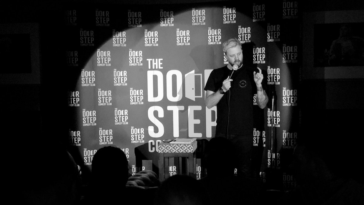 doorstepcomedy's tweet photo. Catch @iamthomasgreen on his ‘The End of Daze’ Tour because this show is fantastic 🔥👏🏻😂 https://t.co/4Jy6chX5pv https://t.co/rfNhIDGCoI