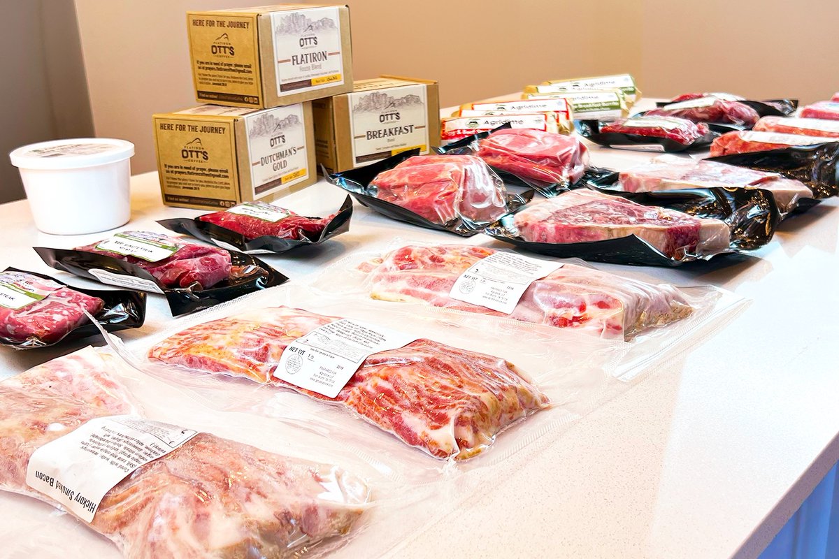 Coffee, sausage, bacon, steak, cooking oil and more! This box has it all to elevate your morning breakfast 🔥 agridimestore.com/products/break…?