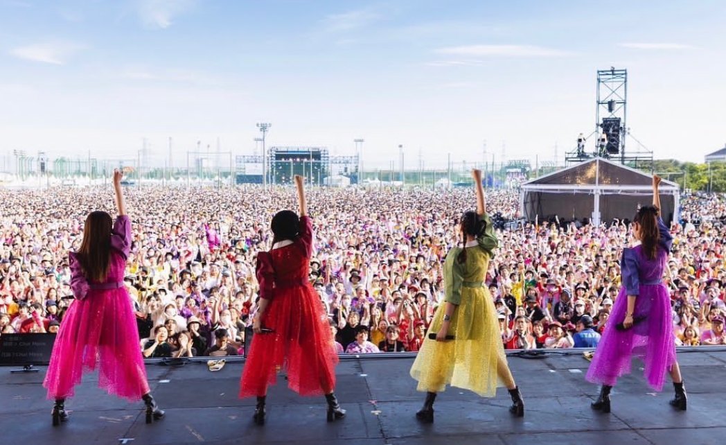 おはようございます🌄
ロッキン、ライブエール、浪江と週末の情報が盛んになってきましたね🎤参戦される方々のテンションが↗️いいですね〜😆天気が少々気になりますが、無事に開催されることを祈ってます🌠🙏
私は明日から夏休み。家族サービスをしてガッツリ遠征ポイント(⁉️)を稼がなければ…😂