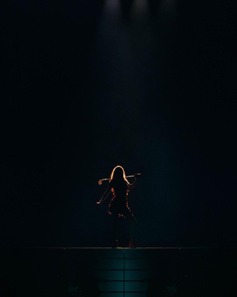 tswifterastour's tweet photo. https://t.co/Wl6Tr9BerA