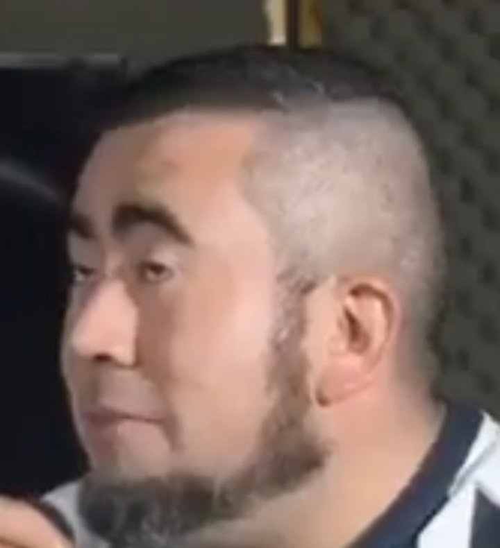 Tigre_Chino91's tweet photo. Hace tiempo vi a este magistrade, un hombre sin ser trans en tacones y algo fem y pensé.. esto es lo más ridículo que he visto en mi vida, luego aparecen los Rayados festejando un pase de octavos de Leagues Cup como si fuera torneo importante o final de liga y tomaron su puesto. https://t.co/MbpEsSpFIO