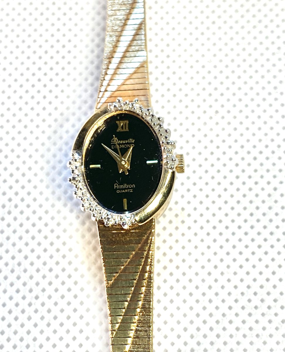 greatstuffuneed's tweet photo. Deauville Diamond Armitron Quartz Ladies Gold Watch with Black Dial NEVER USED WORKS! Original Box & Paperwork #Deauville #Diamond #Armitron #Quartz #Ladies #Gold #Black #Dial #Watch #Estate #Collectible #Watches https://t.co/i56jwrW6WK via @Etsy https://t.co/Kx0Nd4vwj2