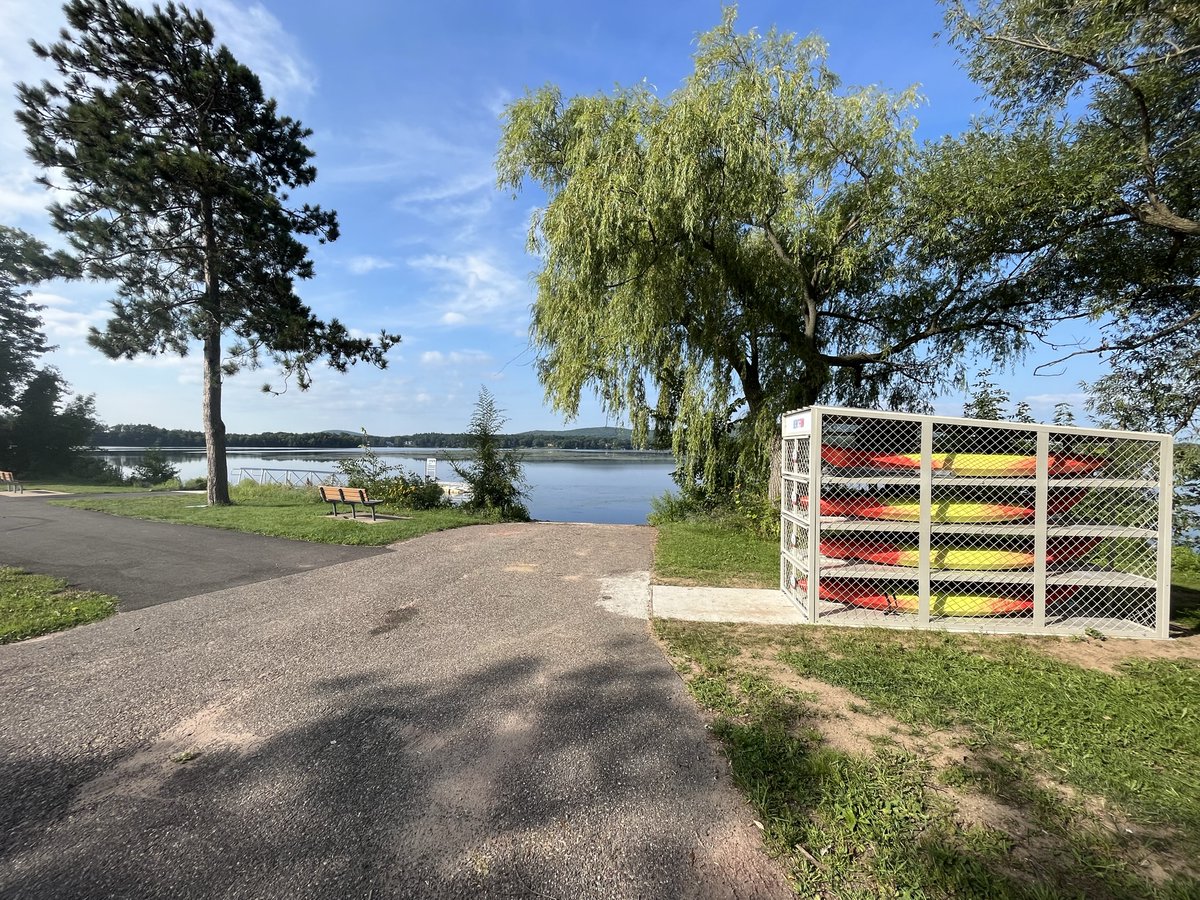 WMCPRF's tweet photo. We now have a kayak rental station at DC Everest Park.  Find out how to rent kayaks at the station by visiting the rental website.
https://t.co/nGoAsgBDxX https://t.co/1IoH6hKZzd