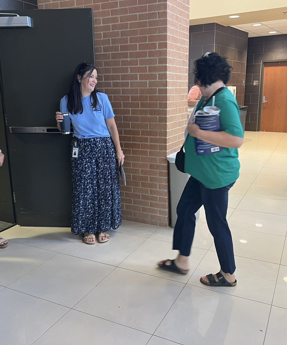 Our morning greeter at our Emotional Poverty workshop this morning! Great strategies learned today from <a href="/RubenSpeaking/">Ruben Perez</a>! <a href="/marypruittpugh/">Mary Pugh</a> <a href="/RockElemC_I/">Rockwall ISD Elementary Schools</a>