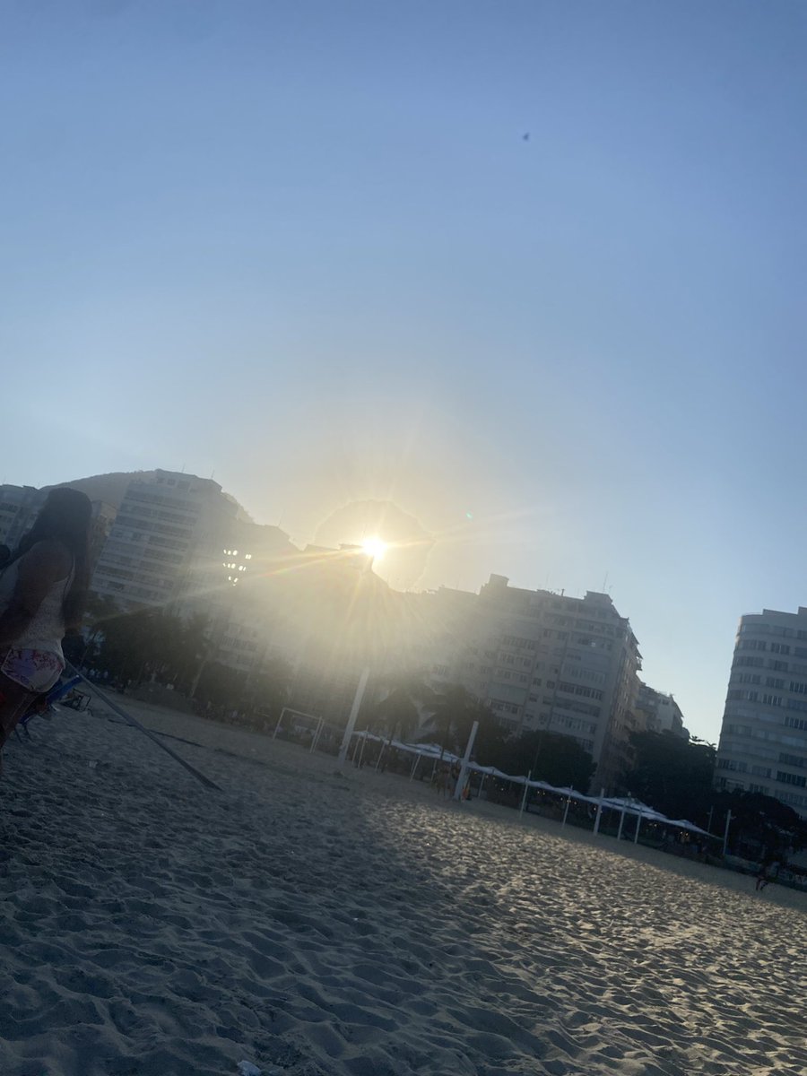 Vitoria__021's tweet photo. 😁☀️ https://t.co/EGL3x0GSdz