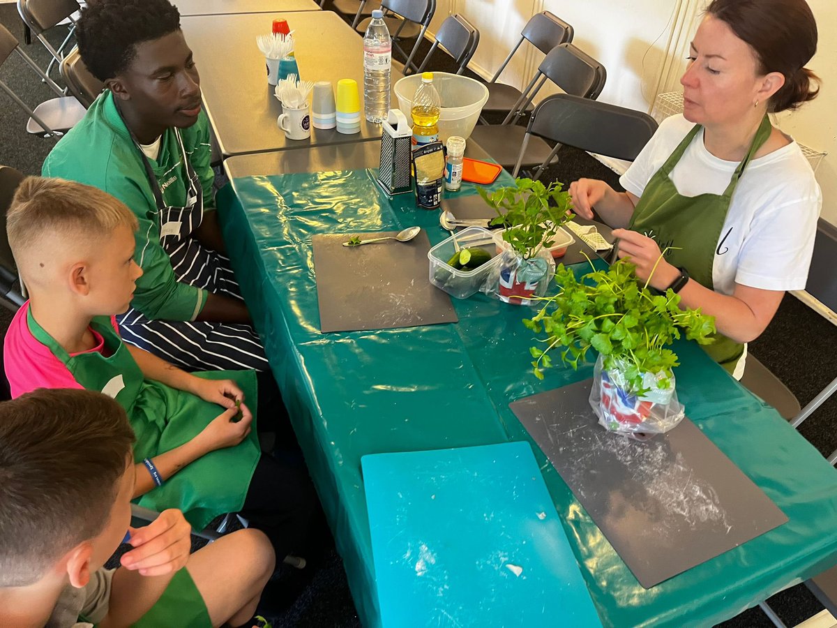 ChampionsCSH's tweet photo. Another busy day at Champions HQ. Big THANKS to @SeasonWellCIC for working with our young leaders to produce a delicious curry made from fresh produce for all our players @LeedsCommFound https://t.co/HHUj7Ce6SM